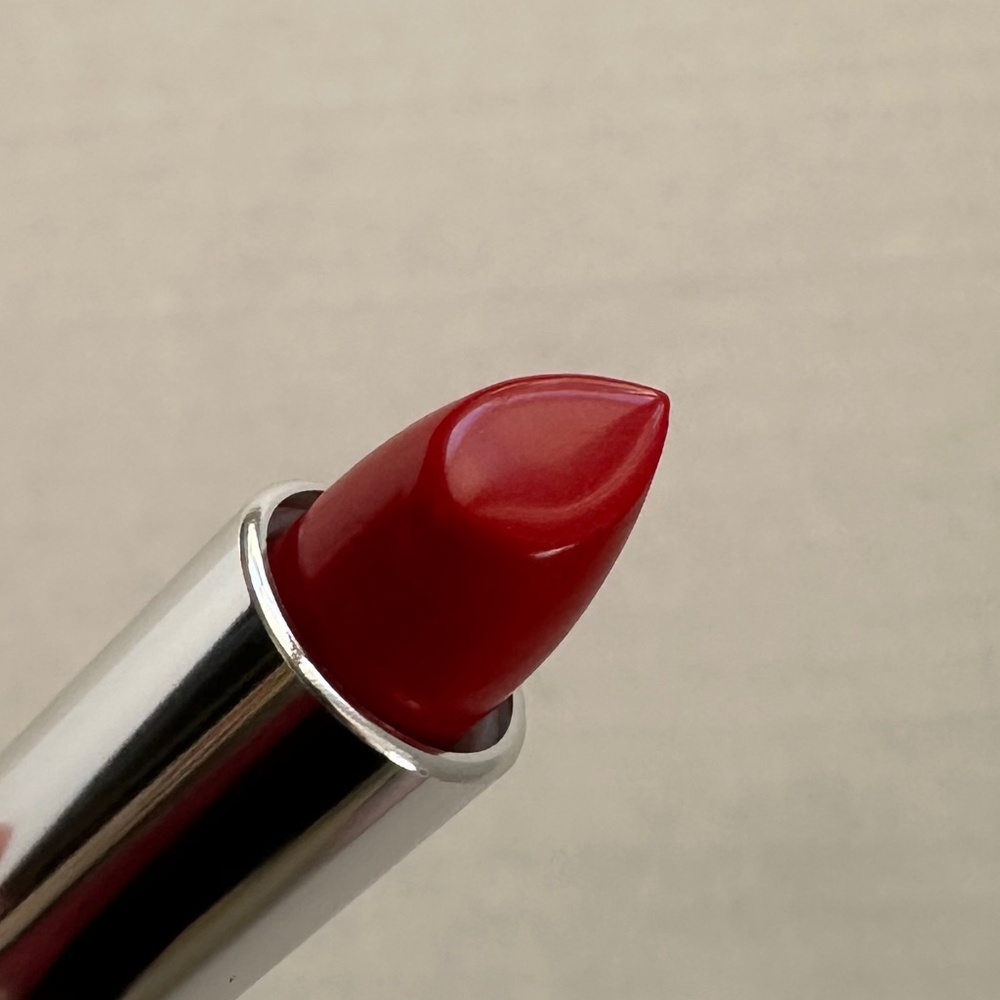 Brand new - Clinique lipstick in Cherry Pop 08 - Picture 3 of 6
